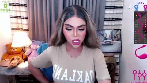 CHARLOTTE online show from 11-26-25, 08:21