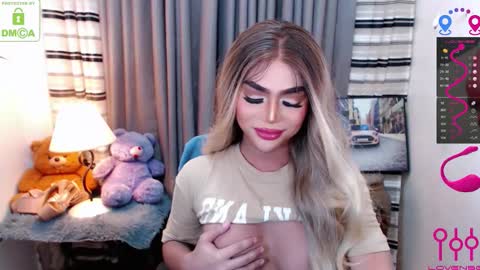 CHARLOTTE online show from 11-28-25, 06:54