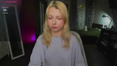 Snapshot of yourlovelyeve chatting on 03-09-26, 04:33 Eve online show from 03-09-26, 04:33