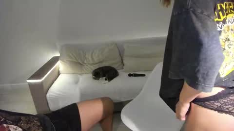 AJ online show from 03-12-26, 04:18