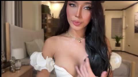 Pearl online show from 10-22-25, 12:16