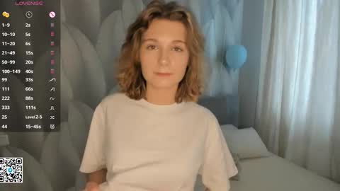 Snapshot of yourmuseee chatting on 03-03-26, 10:54 Sonya online show from 03-03-26, 10:54