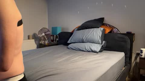 newcastle72 online show from 04-01-26, 01:12