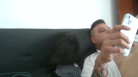 Snapshot of yourpersonalgeniusl chatting on 12-14-25, 02:22 yourpersonalgeniusl online show from 12-14-25, 02:22