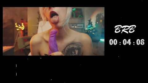 Snapshot of yourprettykate_ chatting on 12-24-24, 07:00 online show from 12-24-24, 07:00