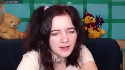 Snapshot of yours_good_mood chatting on 02-01-25, 06:43 Im - DANI .insta - hardblade1 online show from 02-01-25, 06:43