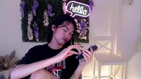    online show from 03-08-25, 02:01