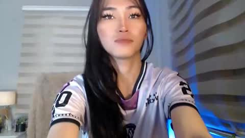    online show from 10-05-25, 02:54