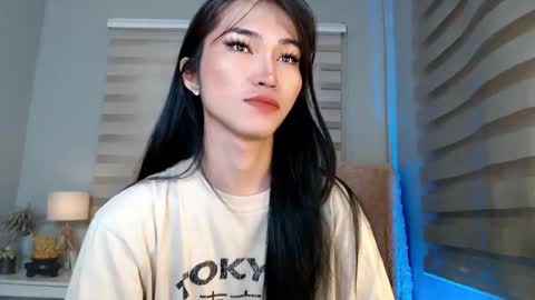    online show from 10-12-25, 10:53