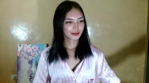 Kylie online show from 03-10-26, 10:48