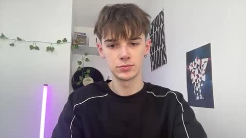 Snapshot of yoursweetyguy chatting on 04-02-26, 11:41 yoursweetyguy online show from 04-02-26, 11:41