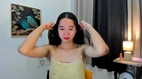 Snapshot of yourtinybunny chatting on 06-07-26, 11:03 yourtinybunny online show from 06-07-26, 11:03