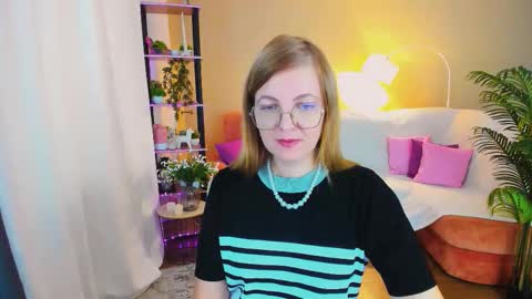 Alice online show from 09-23-25, 04:26