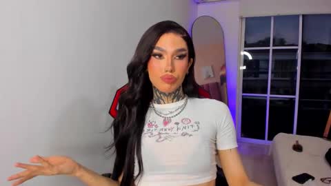 Snapshot of yourvirtualgirlfriennd chatting on 09-28-25, 10:48 GI online show from 09-28-25, 10:48