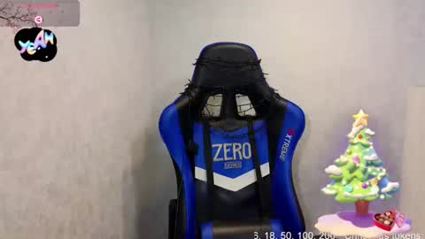 Snapshot of yourwishnes chatting on 12-17-25, 06:36 Sweet Sasha online show from 12-17-25, 06:36