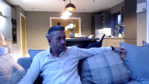 You want us 69 online show from 12-12-24, 08:14