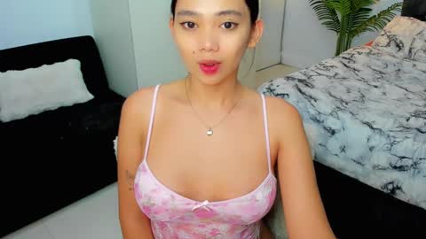 YowgineTheGreat online show from 02-11-25, 10:26