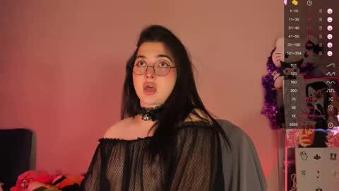 Ysabell online show from 02-14-25, 09:56