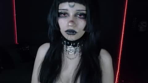 yueeclipssa online show from 07-17-26, 04:52