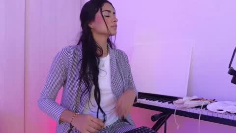Yurani online show from 12-14-24, 02:01