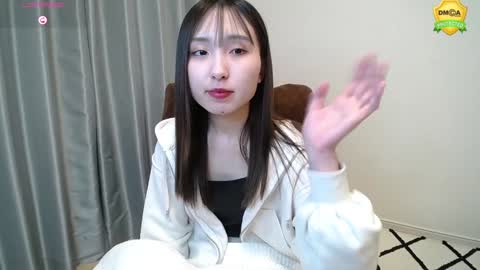 yui_x online show from 01-06-25, 01:08