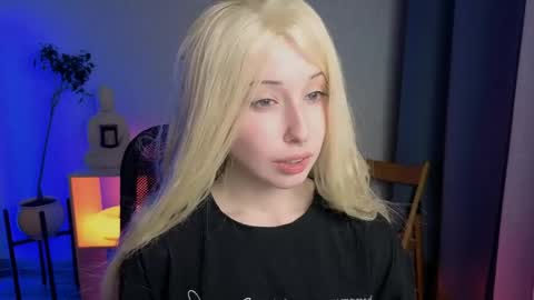 Misa online show from 04-24-26, 06:54