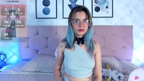 Yukki Kuran online show from 02-19-25, 01:40