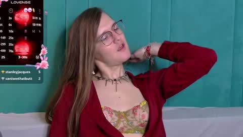 Snapshot of yukodiva chatting on 10-29-25, 03:36 Yuko online show from 10-29-25, 03:36