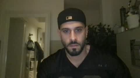 Snapshot of yul53 chatting on 09-23-25, 04:54 yul53 online show from 09-23-25, 04:54