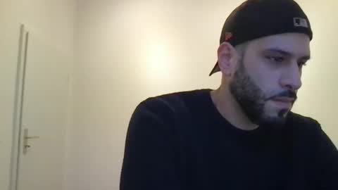 Snapshot of yul53 chatting on 11-10-25, 07:07 yul53 online show from 11-10-25, 07:07