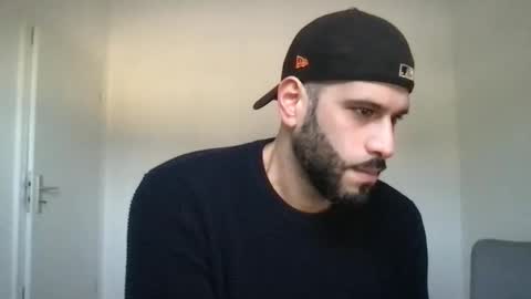 Snapshot of yul53 chatting on 11-11-25, 07:41 yul53 online show from 11-11-25, 07:41