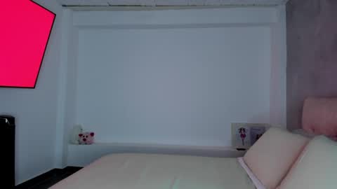 Snapshot of yuli_cardona_ chatting on 05-28-26, 03:48 Yuliet online show from 05-28-26, 03:48