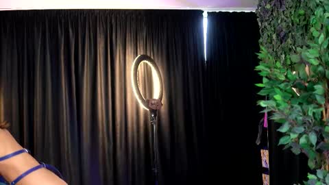 Yulia online show from 12-17-25, 10:10