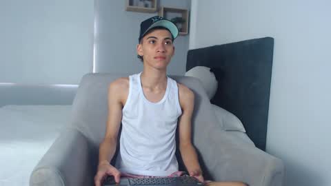 Snapshot of yulian_vasquez chatting on 03-07-25, 12:12 yulian_vasquez online show from 03-07-25, 12:12