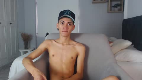 Snapshot of yulian_vasquez chatting on 03-10-25, 12:04 yulian_vasquez online show from 03-10-25, 12:04