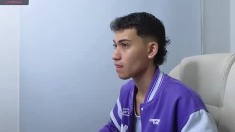 Snapshot of yulian_vasquez chatting on 09-15-25, 12:16 yulian_vasquez online show from 09-15-25, 12:16