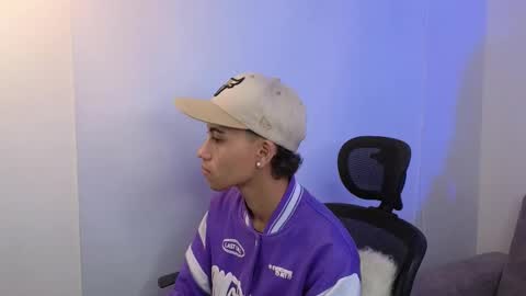 Snapshot of yulian_vasquez chatting on 10-04-25, 12:14 yulian_vasquez online show from 10-04-25, 12:14