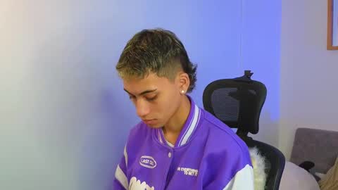 Snapshot of yulian_vasquez chatting on 10-07-25, 12:13 yulian_vasquez online show from 10-07-25, 12:13