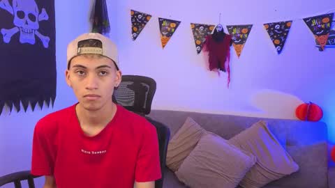 Snapshot of yulian_vasquez chatting on 10-12-25, 12:26 yulian_vasquez online show from 10-12-25, 12:26