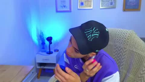 Snapshot of yulian_vasquez chatting on 12-02-25, 12:21 yulian_vasquez online show from 12-02-25, 12:21