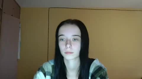 Yuliia online show from 10-23-25, 07:07