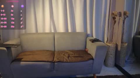 yuliethpetite online show from 03-03-26, 12:00