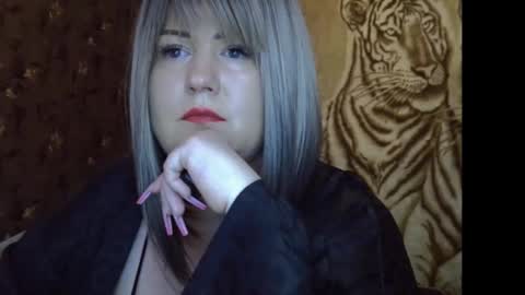 yuliiared online show from 12-17-25, 11:16