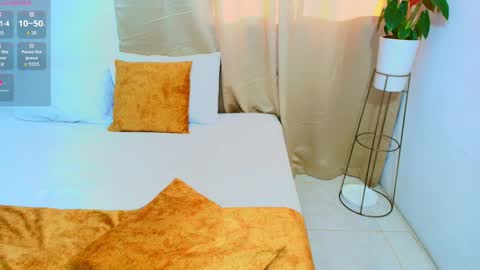 Snapshot of yulina_xue chatting on 09-08-25, 10:09 Yulina online show from 09-08-25, 10:09