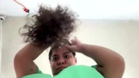 Snapshot of yulissa18 chatting on 11-22-25, 05:06 Yuli and SaraIndependent model online show from 11-22-25, 05:06