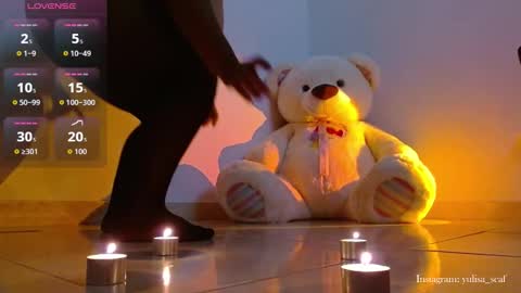 Snapshot of yulissa18 chatting on 02-19-26, 04:30 Yuli and SaraIndependent model online show from 02-19-26, 04:30