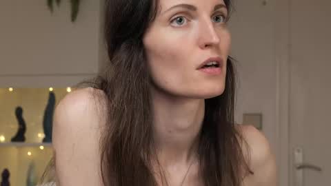 yulla dao online show from 02-23-25, 04:46