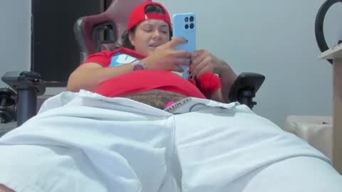 Snowflake online show from 09-11-25, 02:28