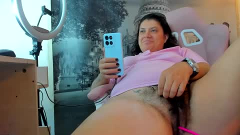 Snowflake online show from 09-23-25, 03:15