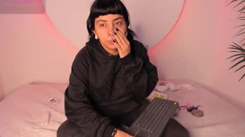 YUMEKO  online show from 09-22-25, 12:40